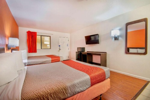Motel 6-Santa Nella CA - Los Banos - image 24
