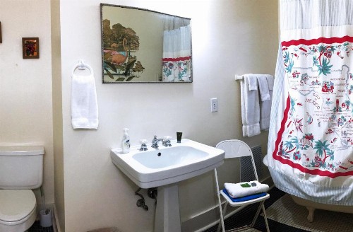 Hibiscus Coffee & Guesthouse - image 11