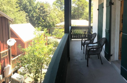 Hibiscus Coffee & Guesthouse - image 14