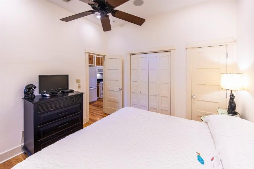 Hibiscus Coffee & Guesthouse - image 35