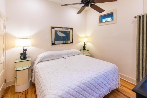 Hibiscus Coffee & Guesthouse - image 36