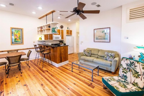 Hibiscus Coffee & Guesthouse - image 42