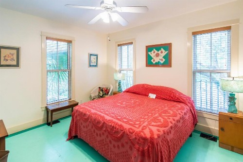 Hibiscus Coffee & Guesthouse - image 50