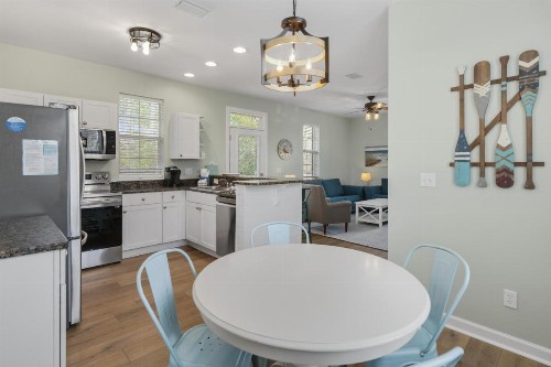 The Bungalows at Seagrove 114 - image 14