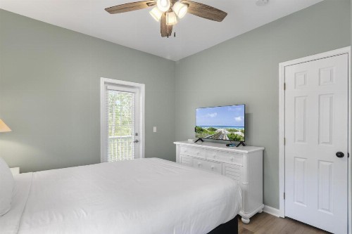 The Bungalows at Seagrove 114 - image 16