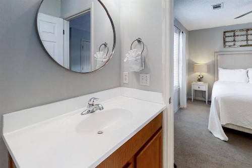 Beachside Villas 1011 - image 8