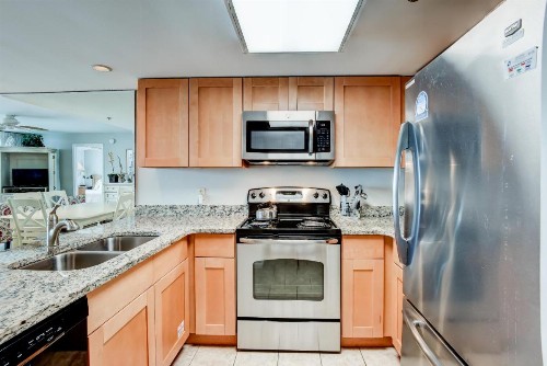 One Seagrove Place 1003 - image 11
