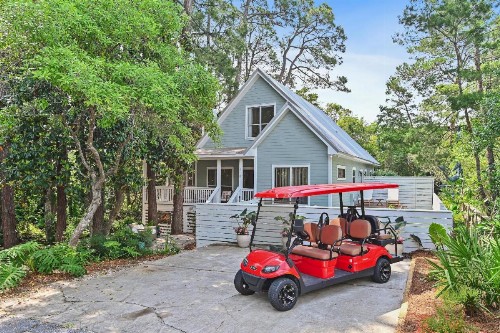 Mermaids and Magnolias(S)- 30A- 218 Bramble St-3BR 3BA+Loft (8)