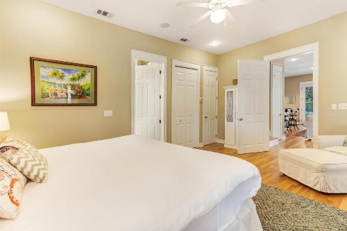 3 Bed 6 Bath Vacation home in Seagrove FL - image 11