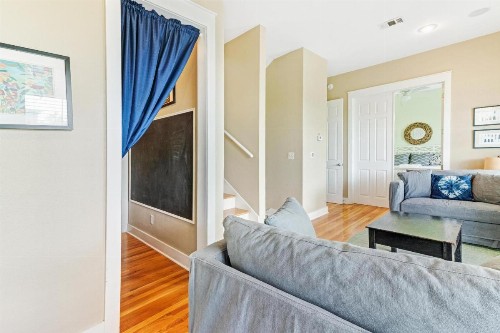 3 Bed 6 Bath Vacation home in Seagrove FL - image 6