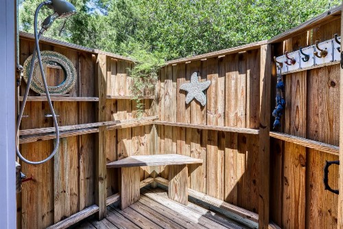 Sunshine Cottage - image 11