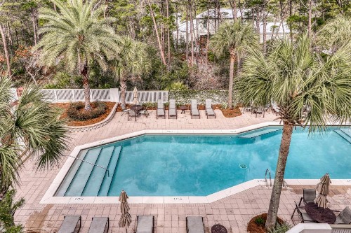 Paradise Palms - image 10