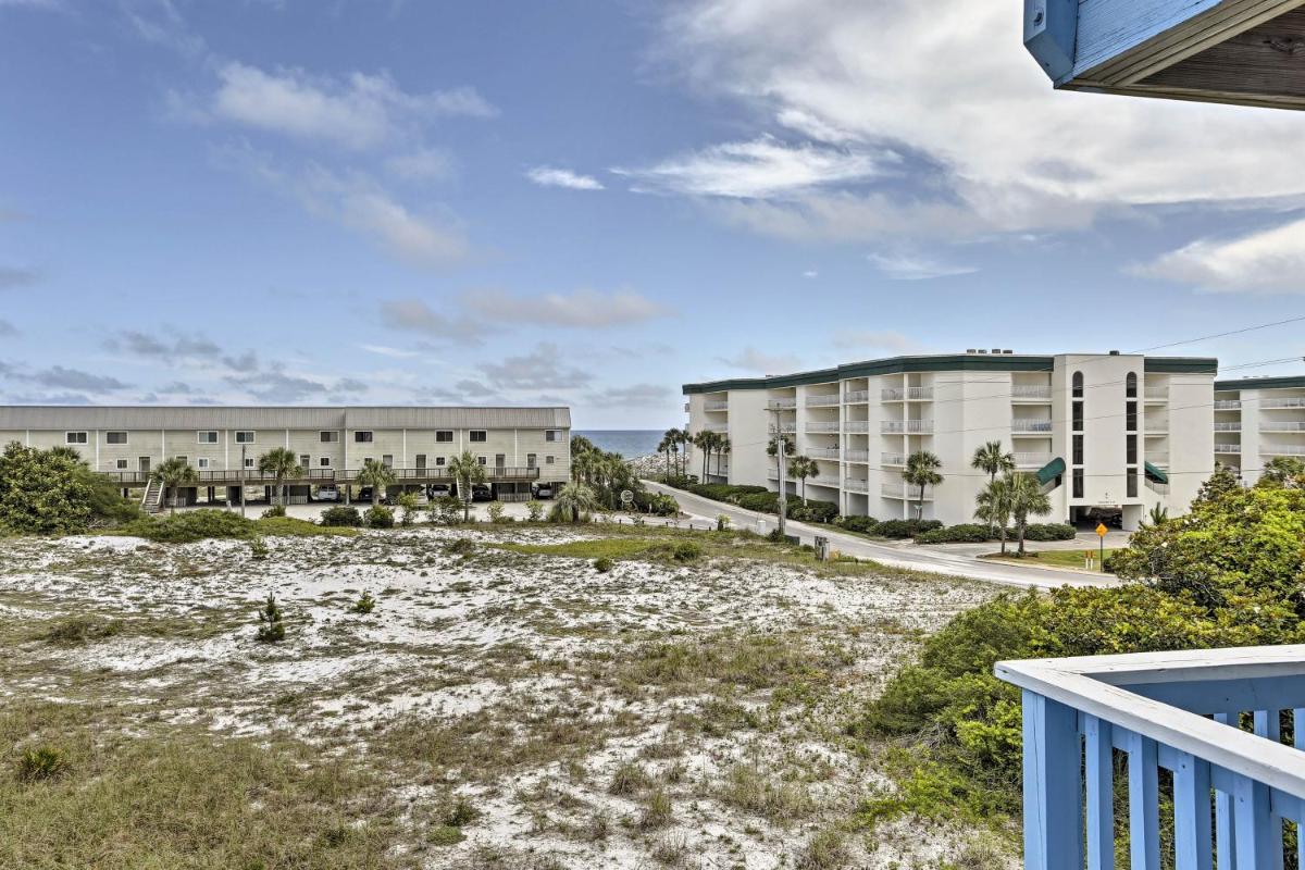 30A Seagrove Beach Studio with Pool - Walk to Beach! - image 7