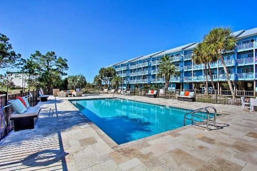 30A Seagrove Beach Studio with Pool - Walk to Beach! - image 9
