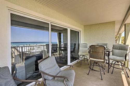 Sunny Seagrove Beach Escape with Pool Access and Views - image 8