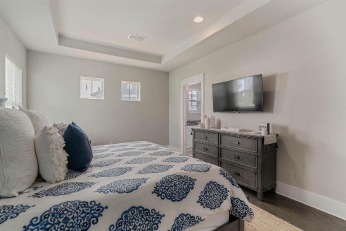 BOHO Retreat - Clean Beauitfully Decorated and Great Community Pool! - image 21