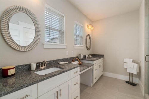 BOHO Retreat - Clean Beauitfully Decorated and Great Community Pool! - image 26
