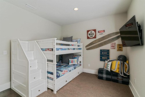 BOHO Retreat - Clean Beauitfully Decorated and Great Community Pool! - image 27