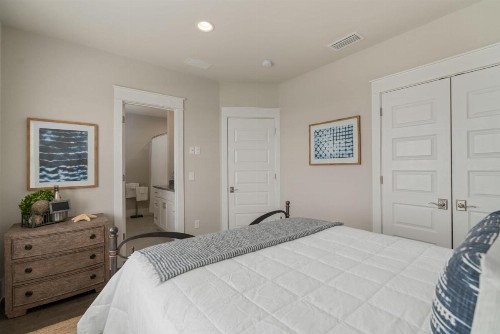 BOHO Retreat - Clean Beauitfully Decorated and Great Community Pool! - image 33