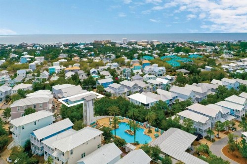 BOHO Retreat - Clean Beauitfully Decorated and Great Community Pool! - image 38
