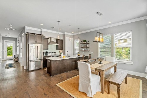 Oceans 11 Oasis at Gulf Place - image 9