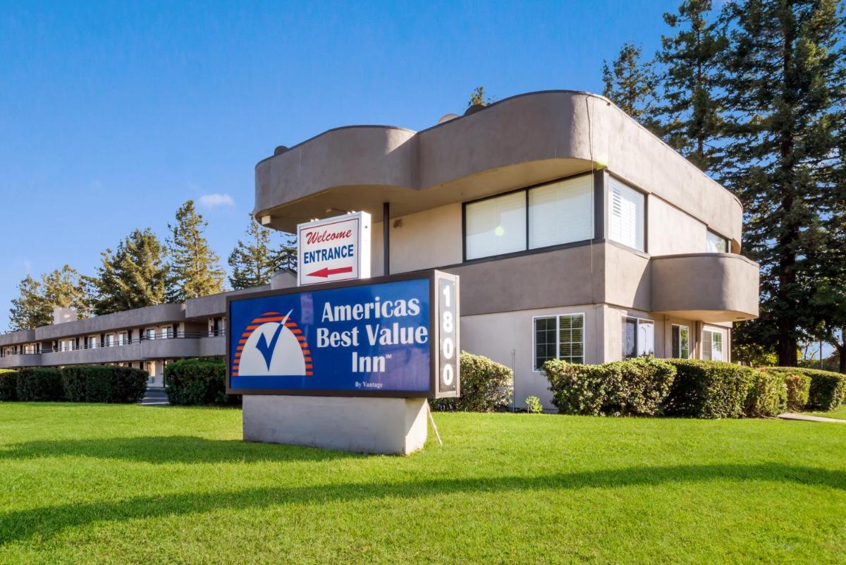Americas Best Value Inn Santa Rosa - main image