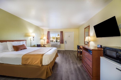 Americas Best Value Inn Santa Rosa - image 12
