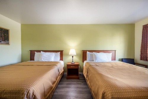 Americas Best Value Inn Santa Rosa - image 22