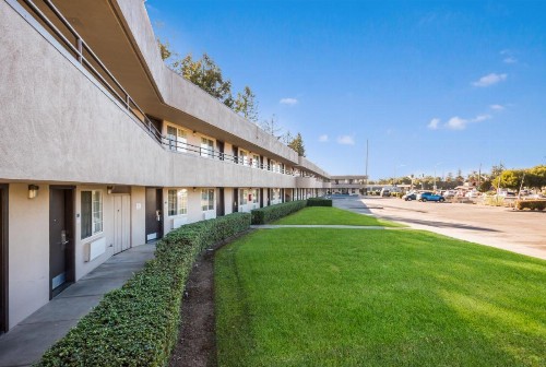 Americas Best Value Inn Santa Rosa - image 5