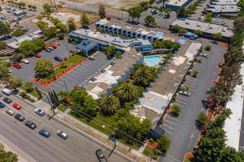Best Western Plus Wine Country Inn & Suites - image 14