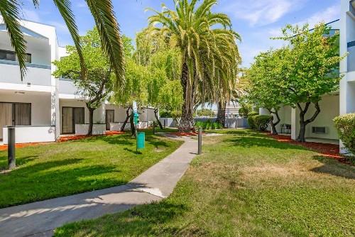 Best Western Plus Wine Country Inn & Suites - image 16