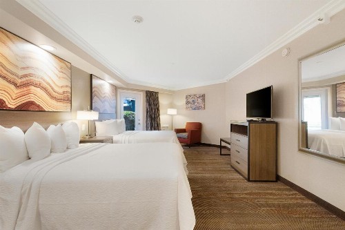 Best Western Plus Wine Country Inn & Suites - image 22