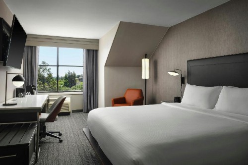 Courtyard by Marriott Santa Rosa - image 7
