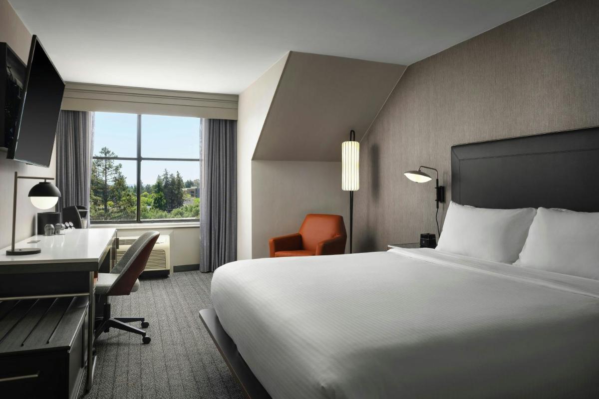 Courtyard by Marriott Santa Rosa - image 7