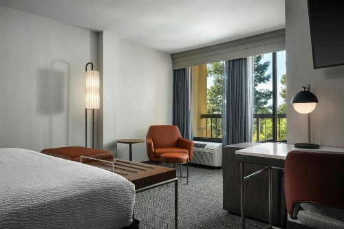 Courtyard by Marriott Santa Rosa - image 8