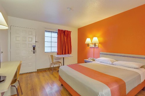 Motel 6-Santa Rosa CA - North - image 11