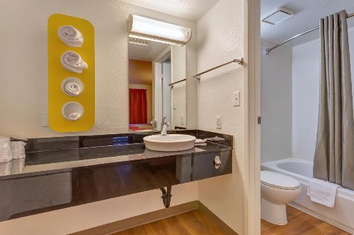 Motel 6-Santa Rosa CA - North - image 15