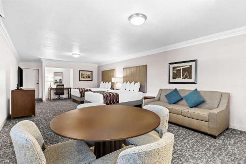 Best Western Garden Inn - image 12