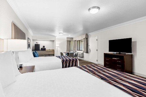 Best Western Garden Inn - image 23