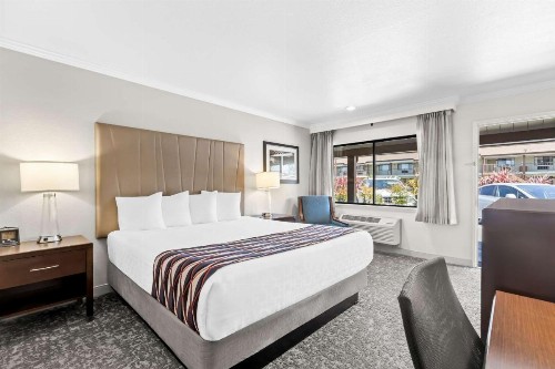 Best Western Garden Inn - image 27