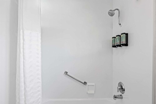 Best Western Garden Inn - image 36