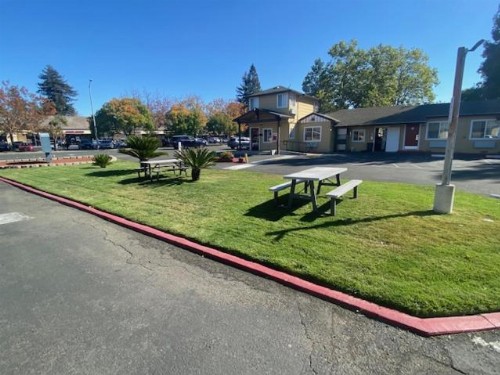 North Bay Inn Santa Rosa - image 12