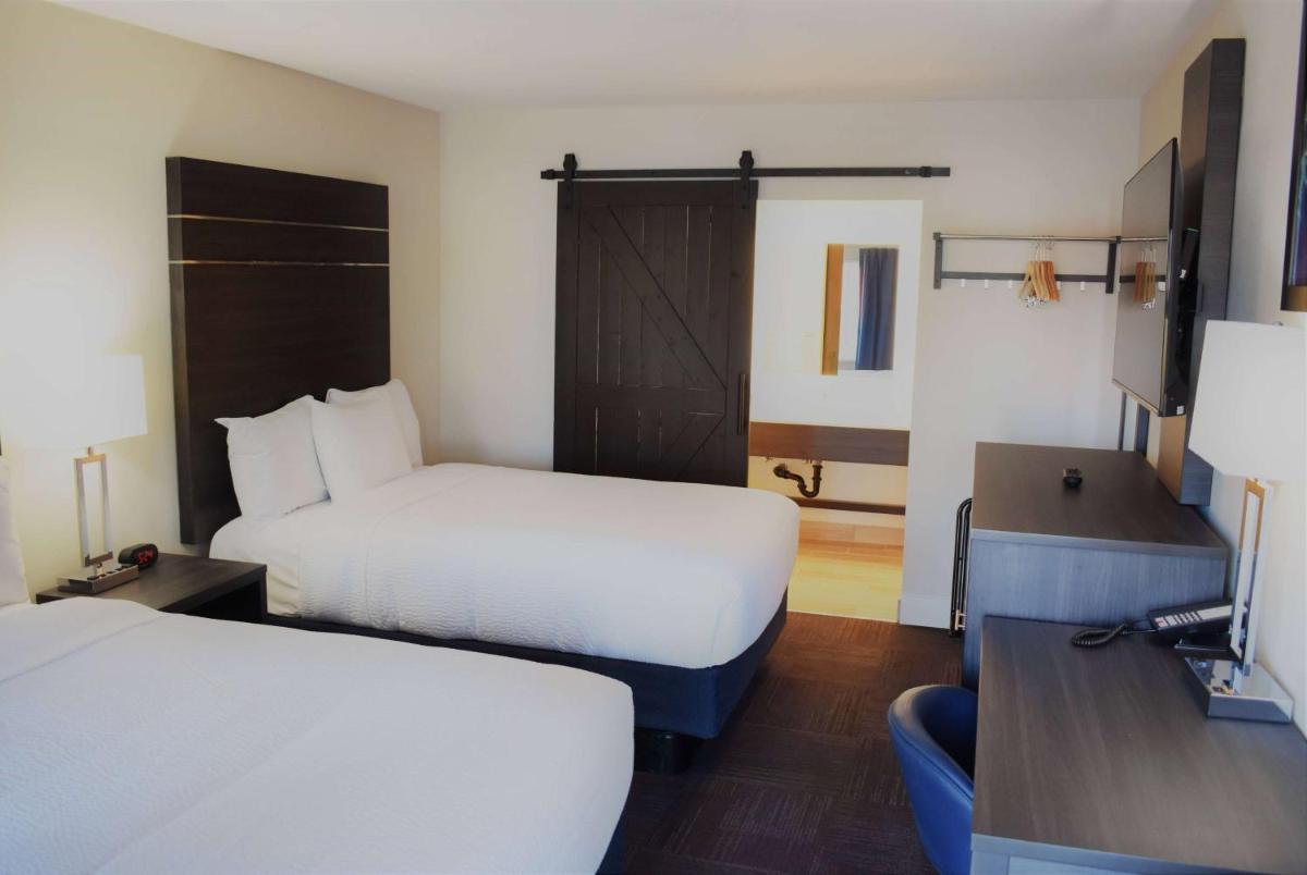 Travelodge by Wyndham Santa Rosa Wine Country - image 4