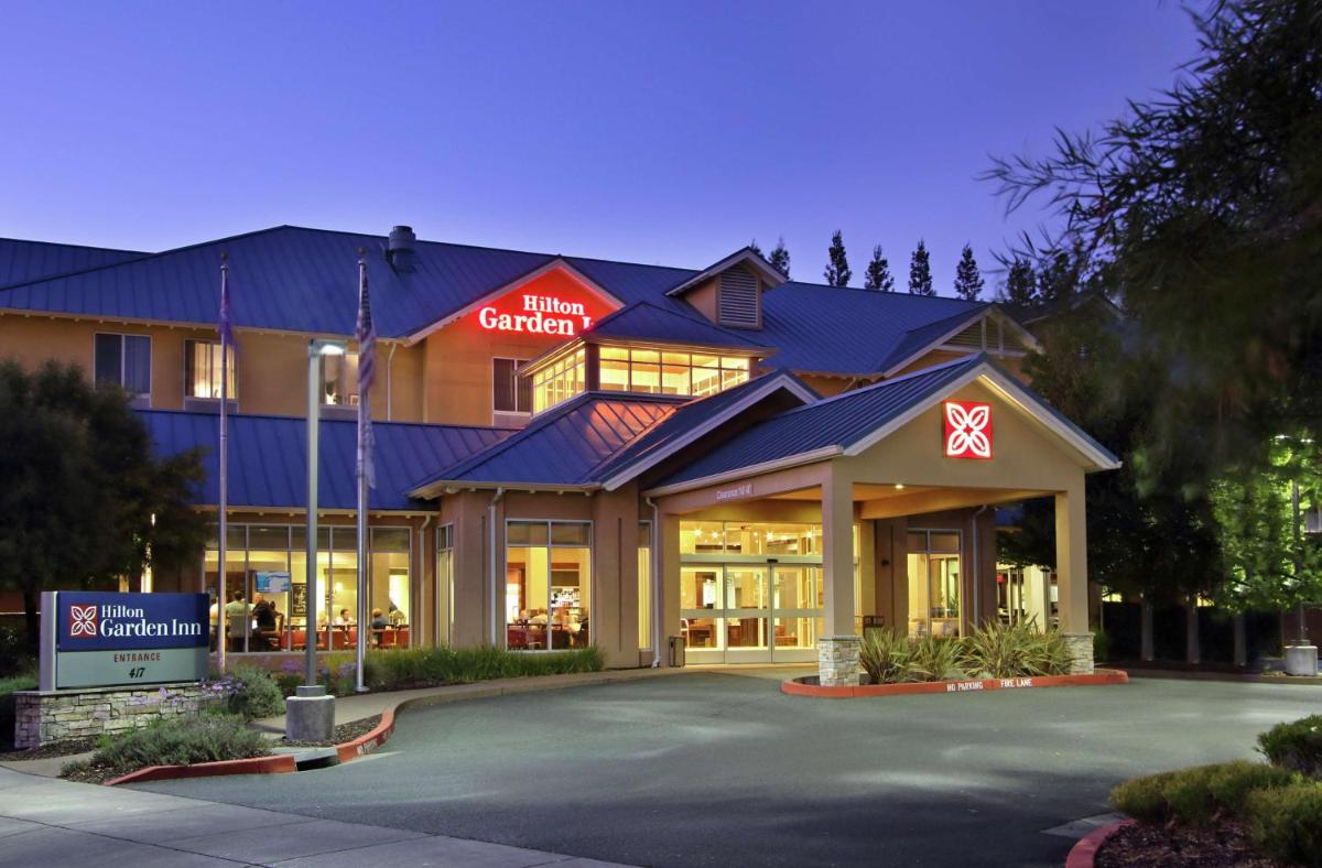 Hilton Garden Inn Sonoma County Airport - main image