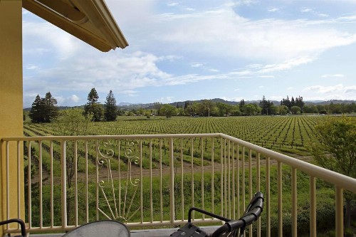 Hilton Garden Inn Sonoma County Airport - image 10