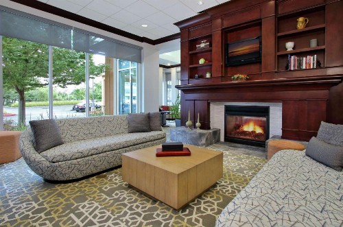 Hilton Garden Inn Sonoma County Airport - image 16