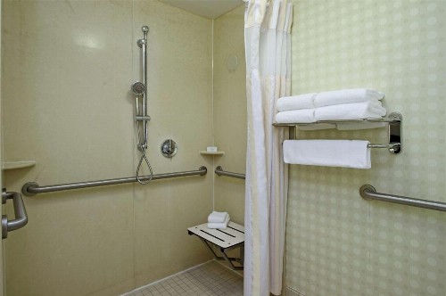 Hilton Garden Inn Sonoma County Airport - image 25