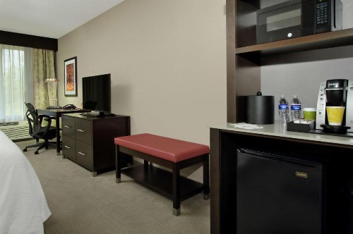 Hilton Garden Inn Sonoma County Airport - image 29