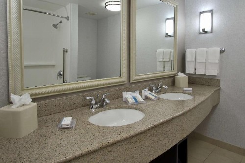 Hilton Garden Inn Sonoma County Airport - image 31