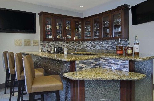 Hilton Garden Inn Sonoma County Airport - image 40